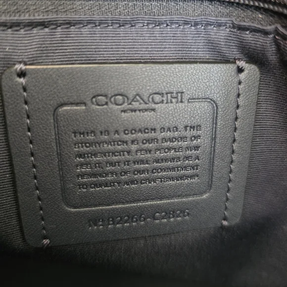 Coach Navy and Cream Women's Bag - Picture 5 of 7